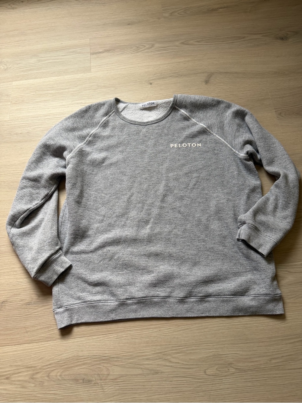 Peloton Women’s Grey Crewneck Sweatshirt size XXL